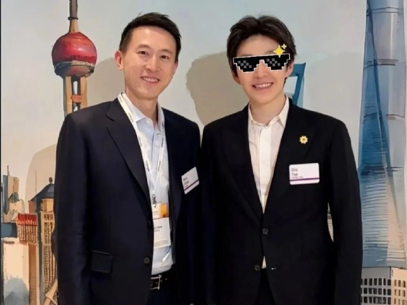 TikTok CEO周受资亮相上海峰会5月21日-22日，摩根大通第二十二届全球中国峰会在上海举办，TikTok CEO周受资作为演讲嘉宾出席峰会核心环节，并现身高端晚宴，与许多业内人士合影