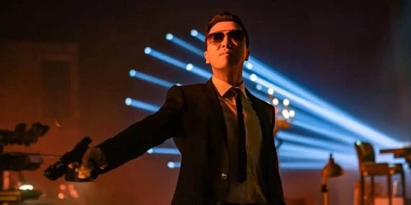 甄子丹导演！疾速追杀宇宙新片将拍《疾速追杀》宇宙新作终于归来！狮门影业《疾速追杀》尚未定名的"凯恩”衍生电影，将由甄子丹担任导演并回归出演盲人杀手一角，影片计划于下月开机！该片于去年春天在CinemaCon上宣布，故事将接续2023年《疾速追杀4》的时间线，讲述这位杀手摆脱对高桌会的义务之后的经历
