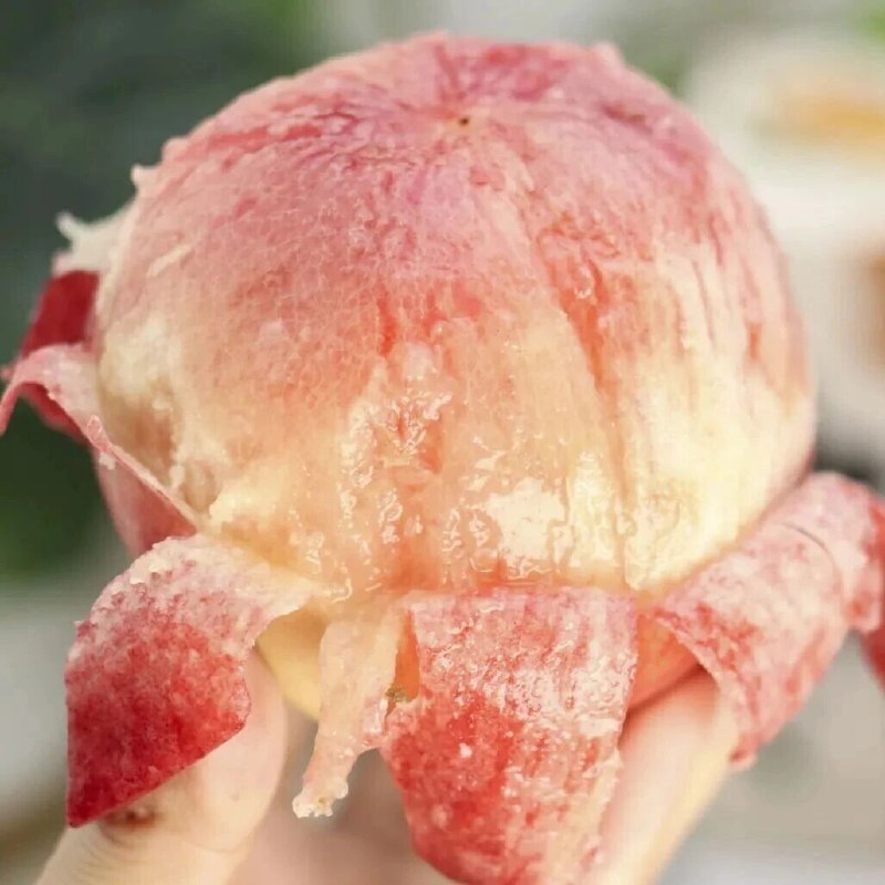 京东空运！蜜桃界爆汁王！嫩到掐出“果汁瀑布”via 凤凰网财经