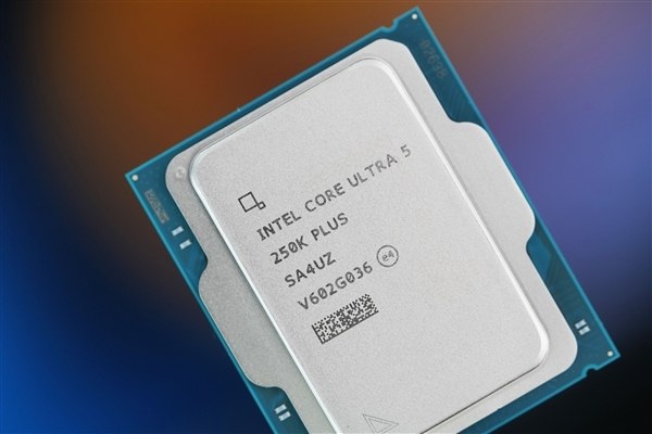 Intel最强游戏CPU 酷睿Ultra 200S Plus国内开售：1599元起Intel酷睿Ultra 200S Plus系列处理器已正式开售，酷睿Ultra 7 270K Plus到手价2499元，酷睿Ultra 5 250K Plus到手价1699元，酷睿Ultra 250KF Plus到手价1599元