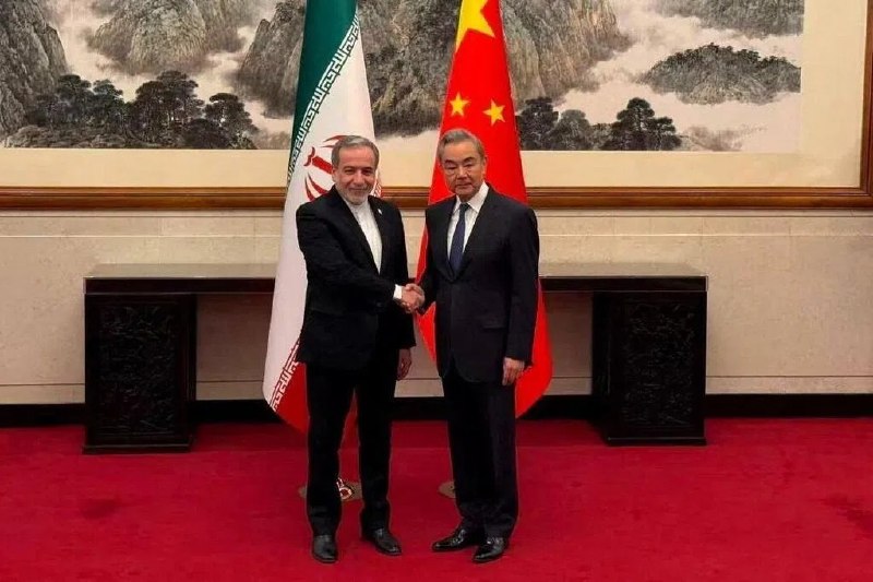 美媒：中企拟借道第三国向伊朗转运武器（华盛顿讯）美国官员透露，中国企业一直在与伊朗商讨武器销售事宜，并计划通过其他国家转运武器，以便掩人耳目