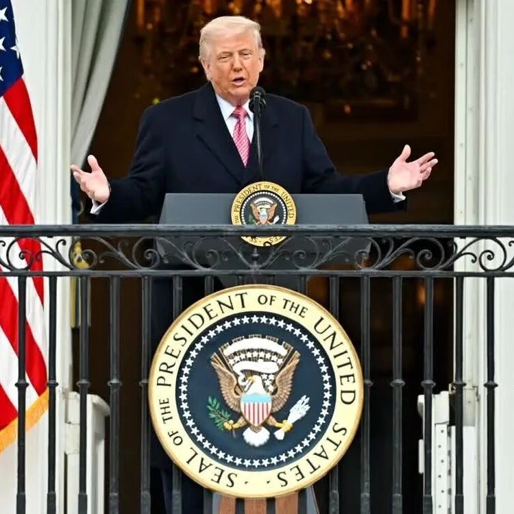 特朗普称美国将在两三周内结束对伊战争，霍尔木兹海峡由他国自行解决via 凤凰网财经