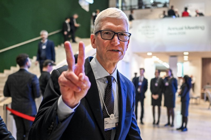 🍏 苹果研发支出占营收比例突破 10%，加速 AI 布局以重塑硬件平台苹果 2026 年 3 月财季研发支出占比升至 10.3%，为 30 年来首超 10%
